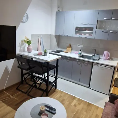 Divcinova C19 Princess Apartament Divčibare