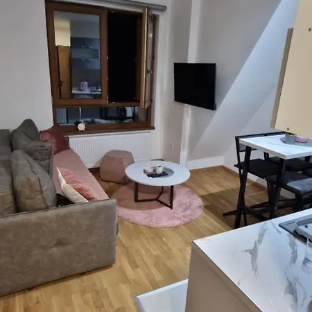 Divcinova C19 Princess Apartament Divčibare